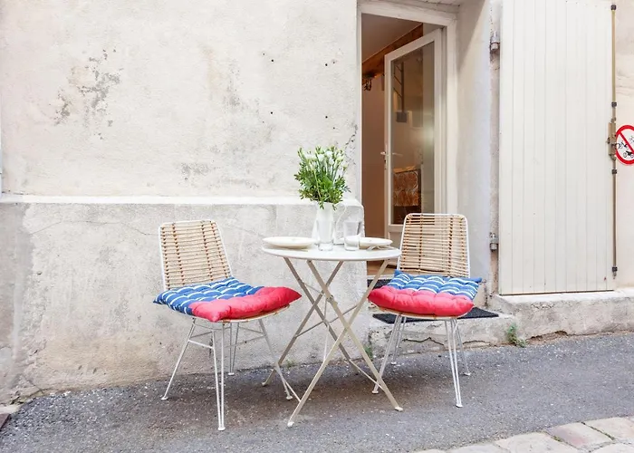 Le Cabanon Du Vieux Port